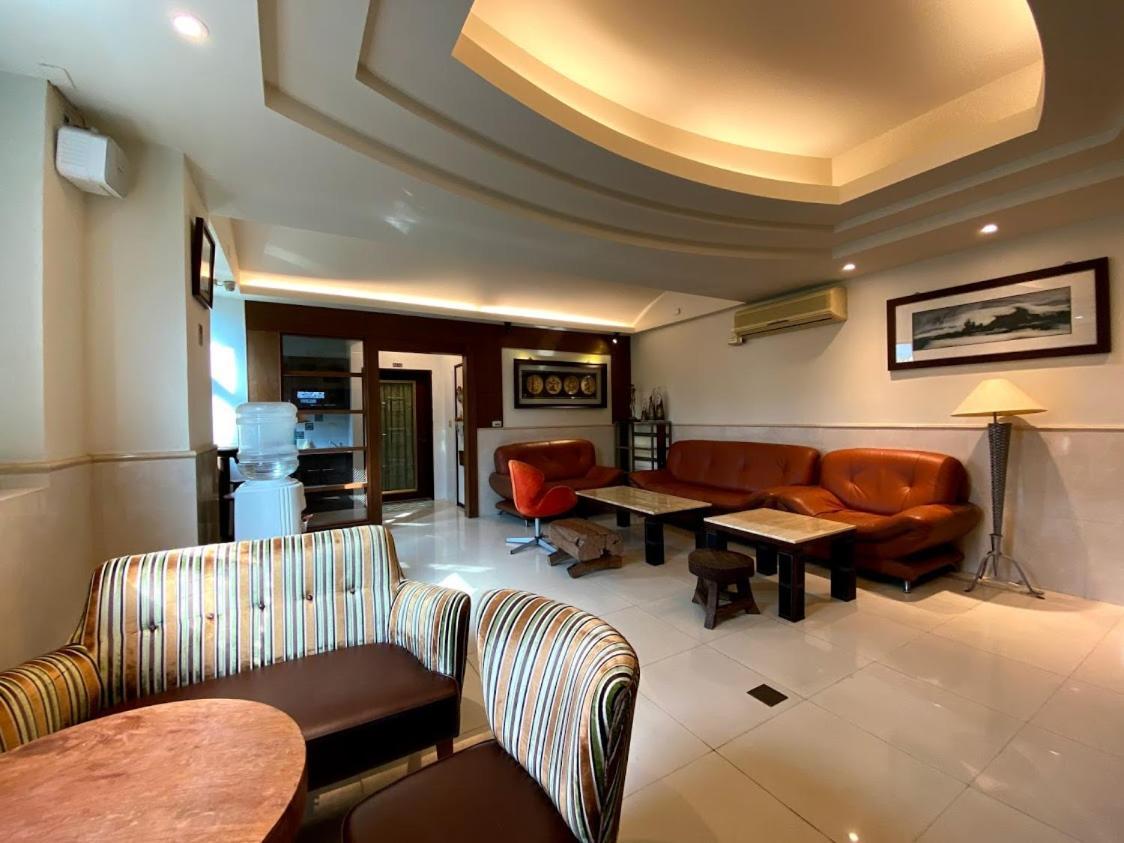 Ho Feng Private Hotel 電梯自助民宿 Ji'an Esterno foto